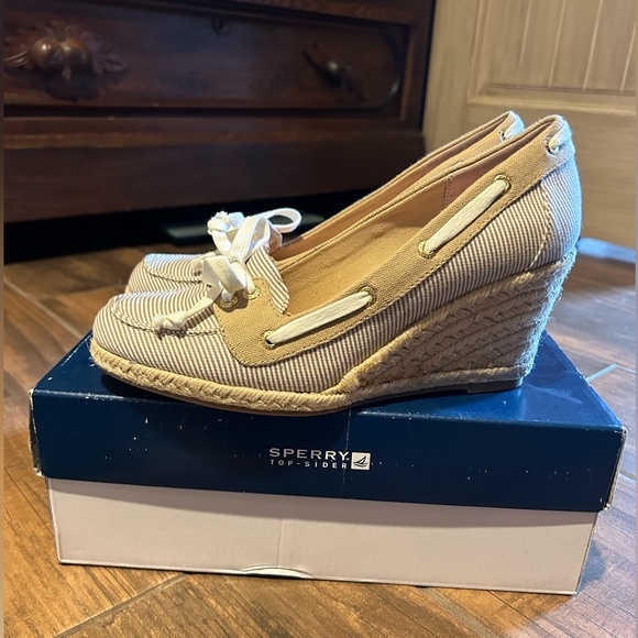 Sperry Wedge size 8 - Picture 6 of 6